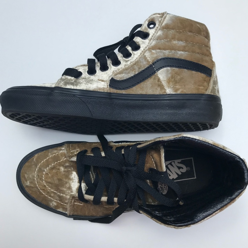 Vans women’s Sk8-Hi high top sneakers in a metallic gold velvet finish size 5.5.
